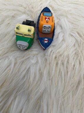 Blue and Orange Toy Boat & Green Toy Vehicle - Kids Toys